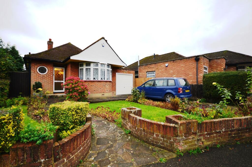 2 bed Bungalow for rent in Ruislip. From Gibbs Gillespie - Ruislip Lettings