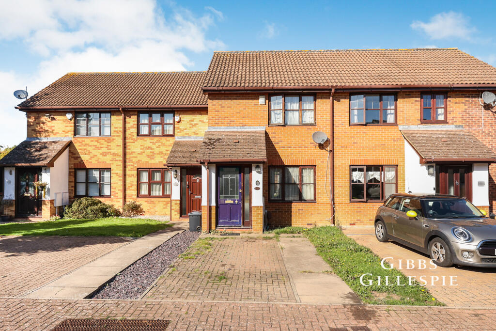 2 bed Detached for rent in Ruislip. From Gibbs Gillespie - Ruislip Lettings