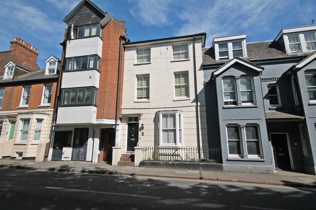 2 bed Apartment for rent in Rough Common. From Godwin Curtis Ltd - Canterbury