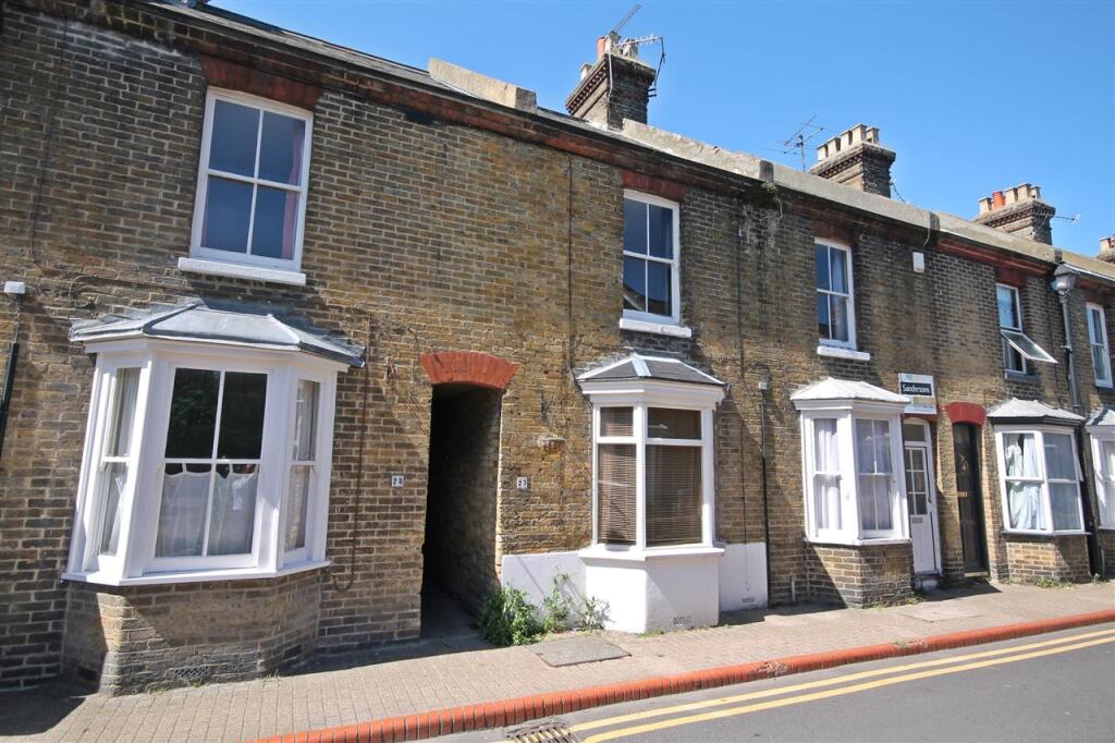 2 bed Mid Terraced House for rent in Canterbury. From Godwin Curtis Ltd - Canterbury