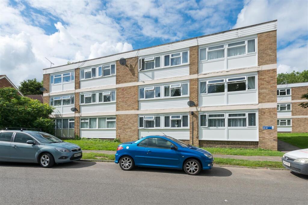 3 bed Apartment for rent in Canterbury. From Godwin Curtis Ltd - Canterbury