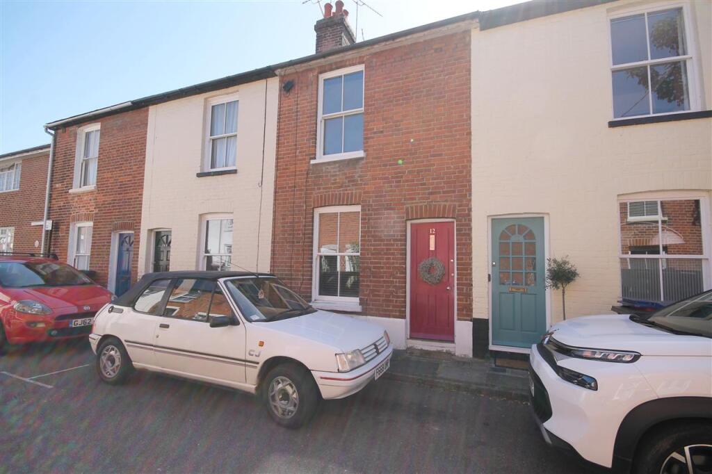 2 bed Mid Terraced House for rent in Canterbury. From Godwin Curtis Ltd - Canterbury 2 bed Mid Terraced House for rent in Canterbury. From Godwin Curtis Ltd - Canterbury