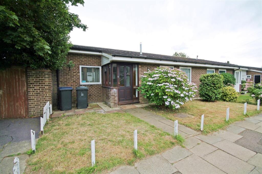 3 bed Bungalow for rent in Tyler Hill. From Godwin Curtis Ltd - Canterbury 3 bed Bungalow for rent in Tyler Hill. From Godwin Curtis Ltd - Canterbury