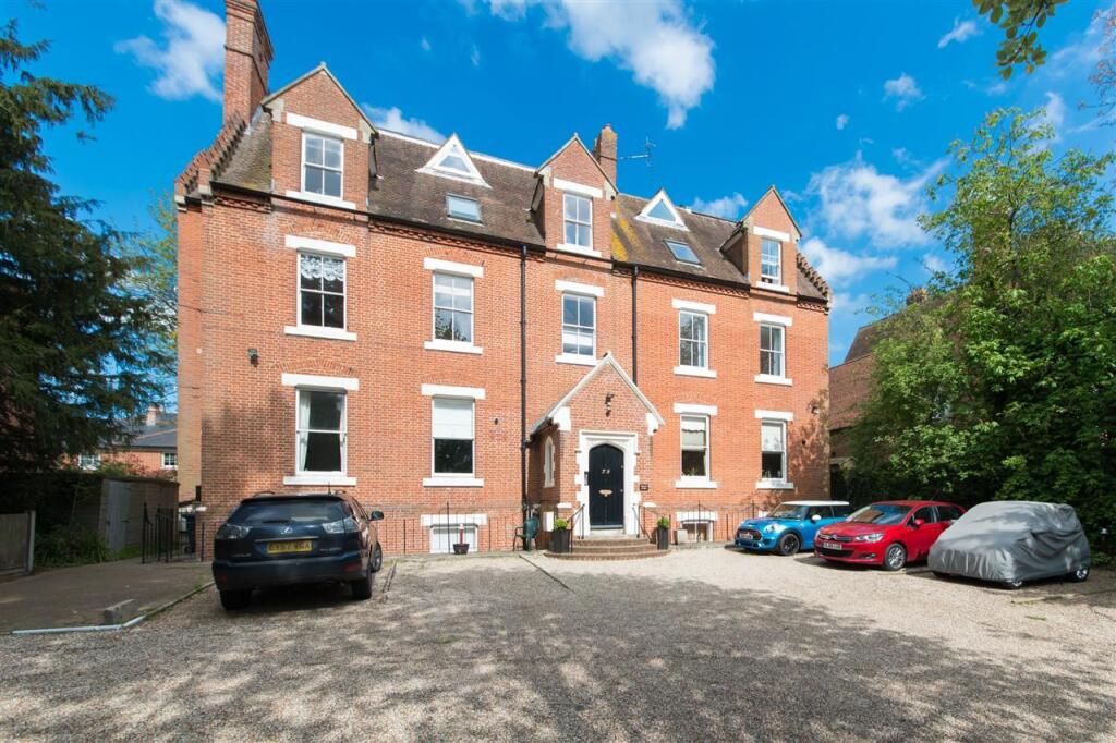 2 bed Apartment for rent in Canterbury. From Godwin Curtis Ltd - Canterbury 2 bed Apartment for rent in Canterbury. From Godwin Curtis Ltd - Canterbury