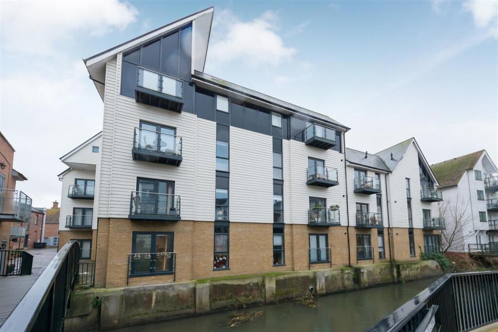 2 bed Apartment for rent in Canterbury. From Godwin Curtis Ltd - Canterbury 2 bed Apartment for rent in Canterbury. From Godwin Curtis Ltd - Canterbury