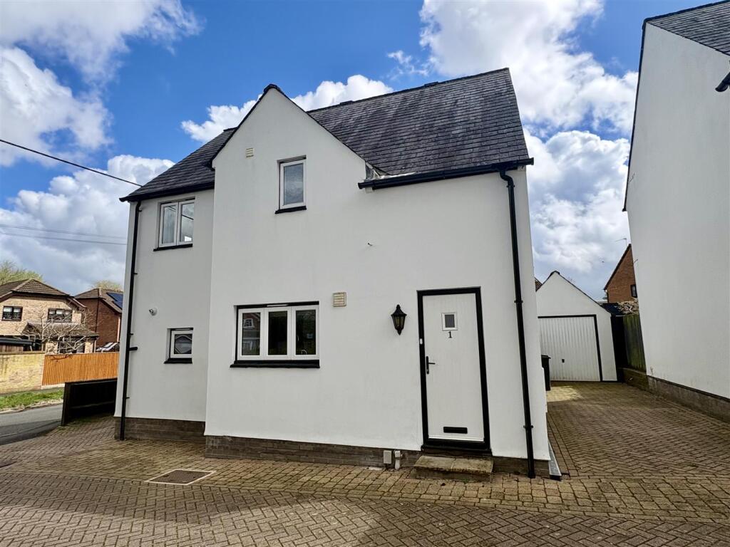 3 bed Detached for rent in Andover. From Graham & Co - Andover