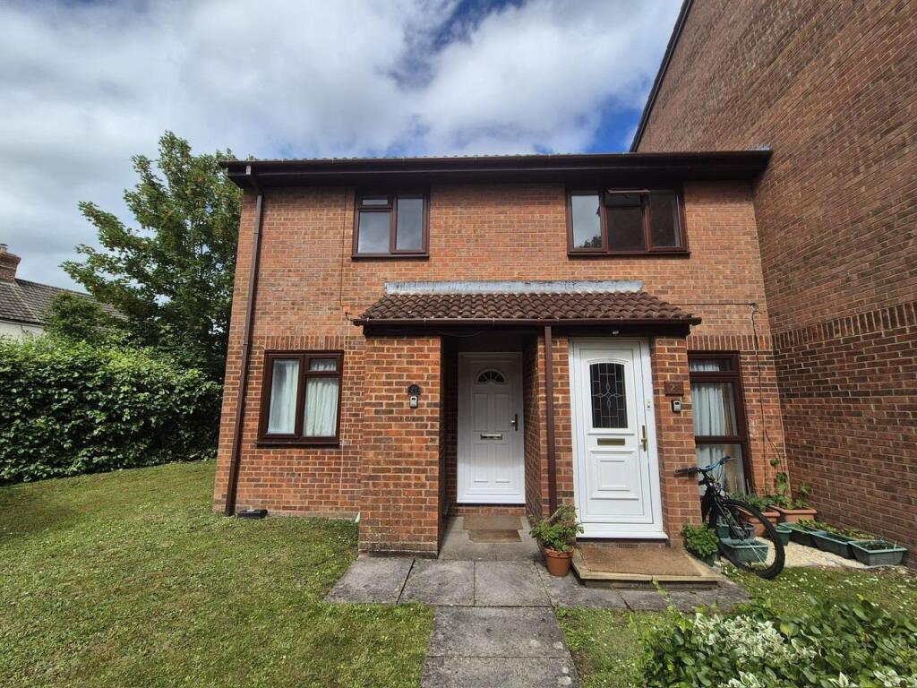 2 bed Apartment for rent in Andover. From Graham & Co - Andover