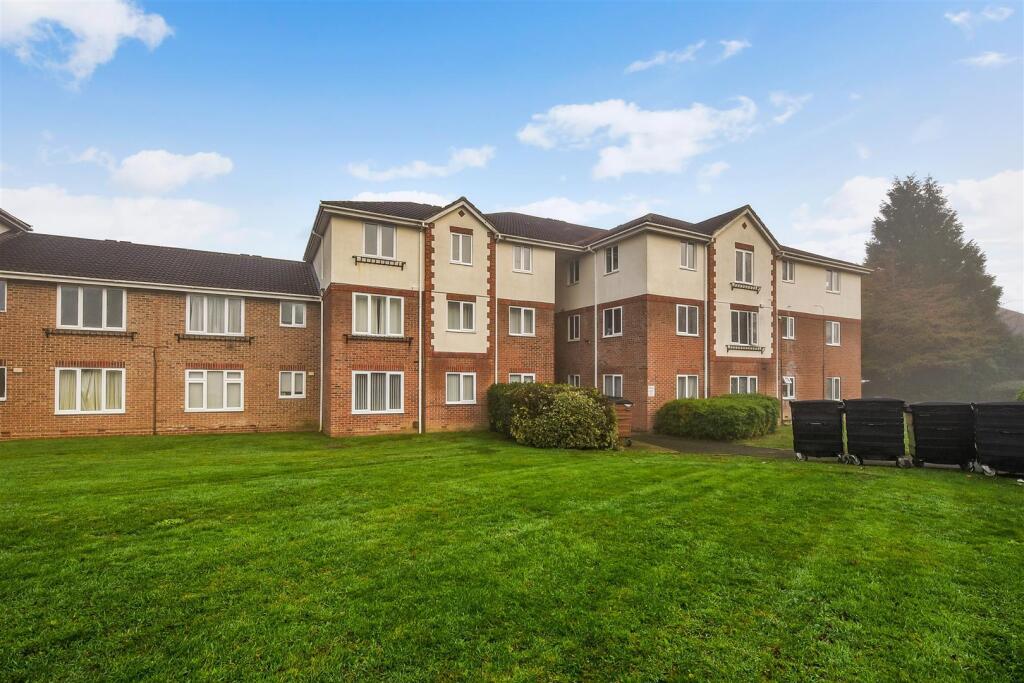 2 bed 1st Floor Flat for rent in Andover. From Graham & Co - Andover