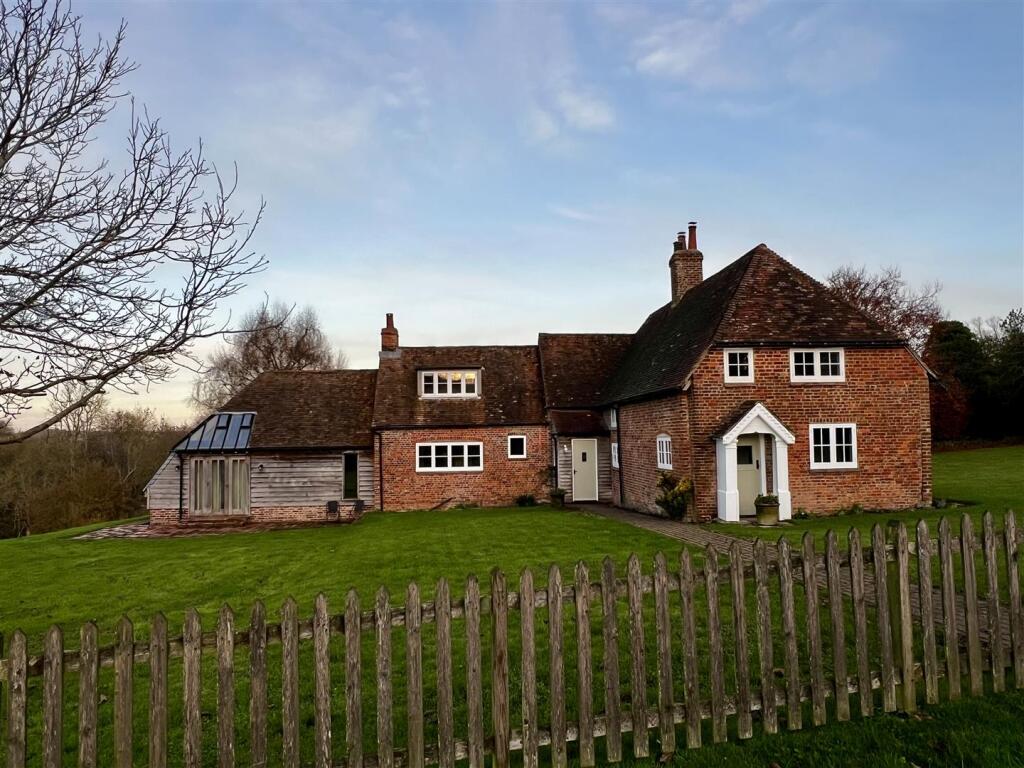 6 bed Detached for rent in Petham. From Finn's - Canterbury 6 bed Detached for rent in Petham. From Finn's - Canterbury