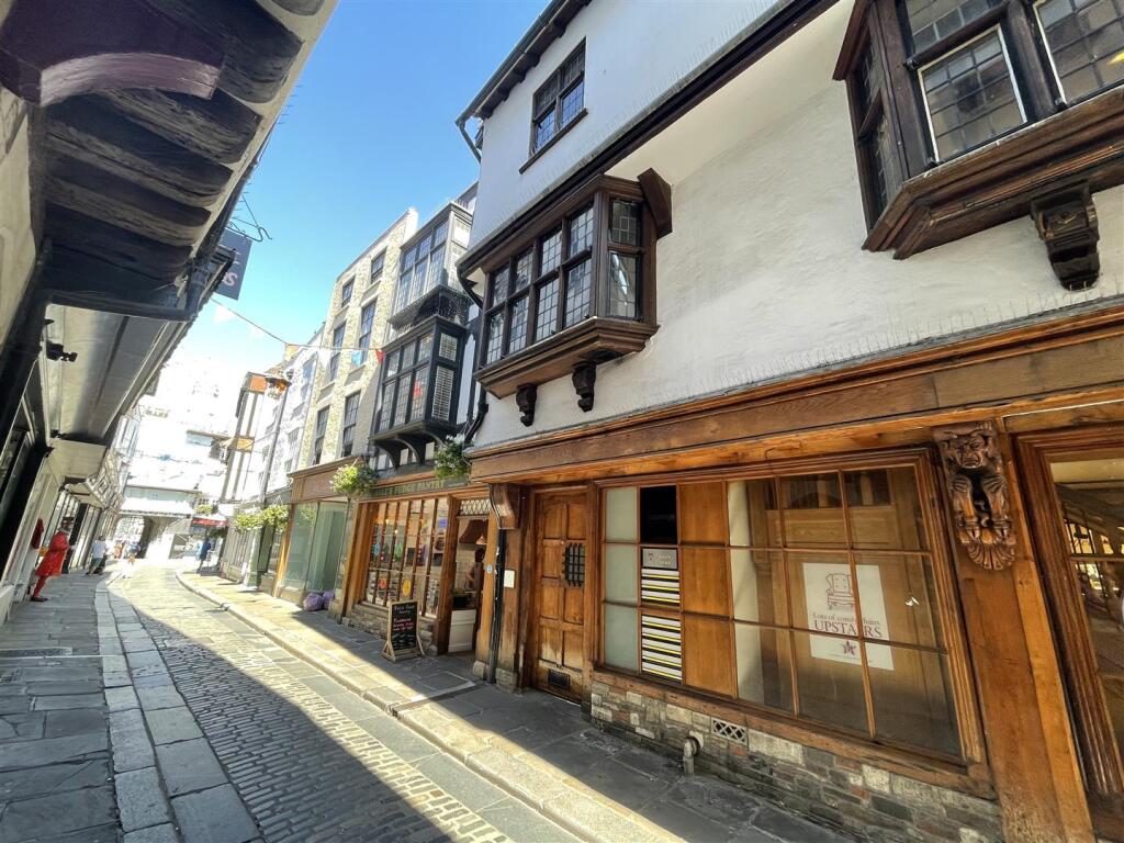 2 bed 1st Floor Flat for rent in Canterbury. From Finn's - Canterbury