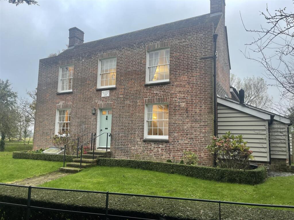 3 bed Detached for rent in Elham. From Finn's - Canterbury