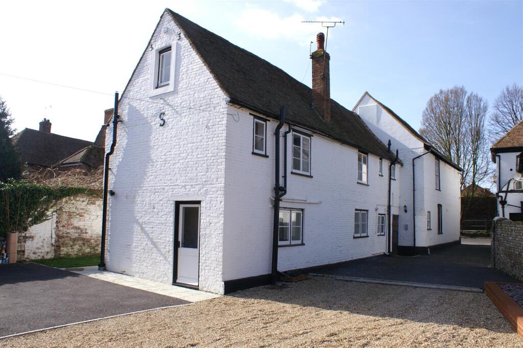 2 bed 1st Floor Flat for rent in Wingham. From Finn's - Canterbury 2 bed 1st Floor Flat for rent in Wingham. From Finn's - Canterbury
