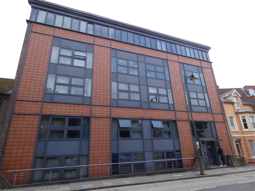 2 bed 1st Floor Flat for rent in Rough Common. From Finn's - Canterbury