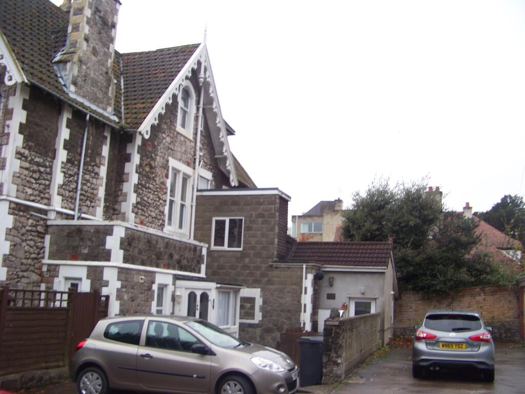3 bed Annexe for rent in Weston-Super-Mare. From Bloxham & Barlow - Weston-Super-Mare