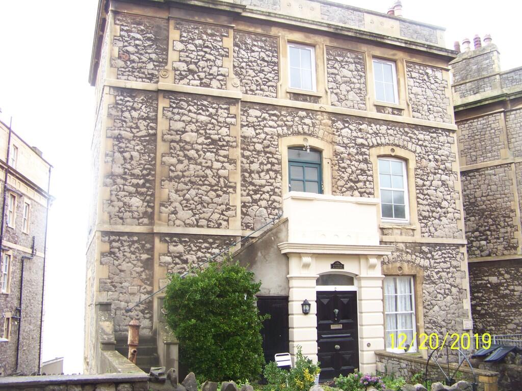 1 bed 1st Floor Flat for rent in Weston-Super-Mare. From Bloxham & Barlow - Weston-Super-Mare