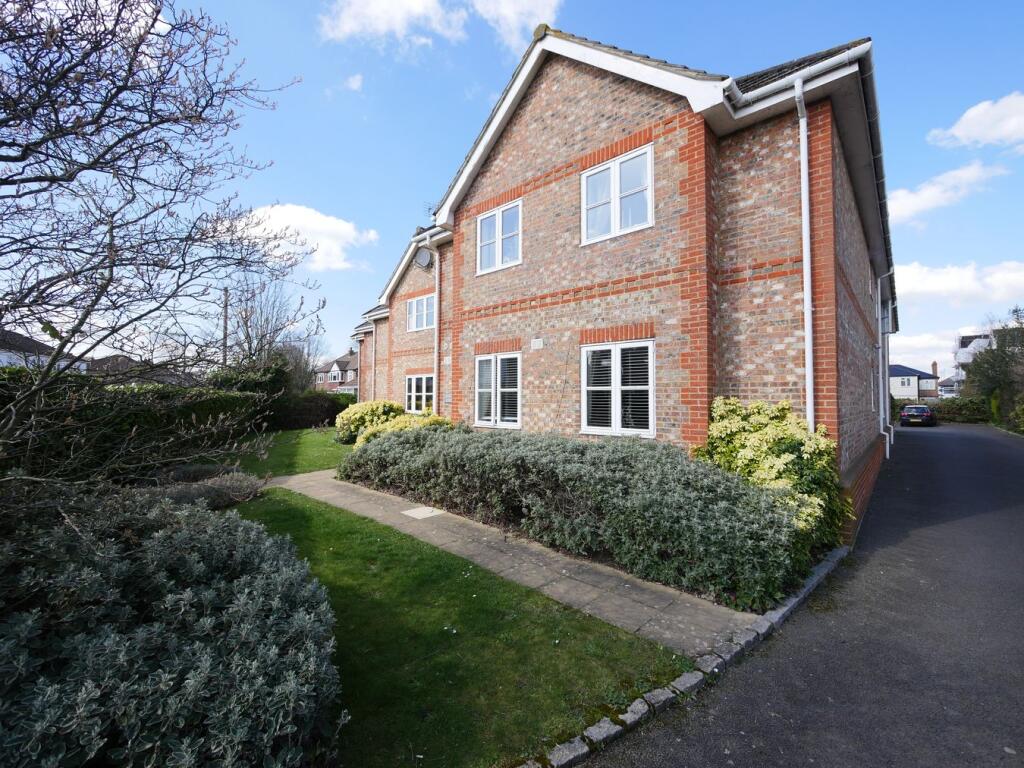 2 bed Apartment for rent in Ashford. From Gregory Brown - Ashford 2 bed Apartment for rent in Ashford. From Gregory Brown - Ashford