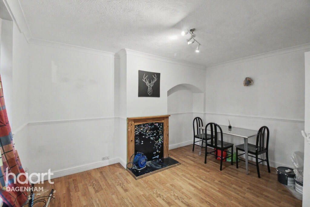 3 bed Mid Terraced House for rent in Dagenham. From haart - Dagenham 3 bed Mid Terraced House for rent in Dagenham. From haart - Dagenham