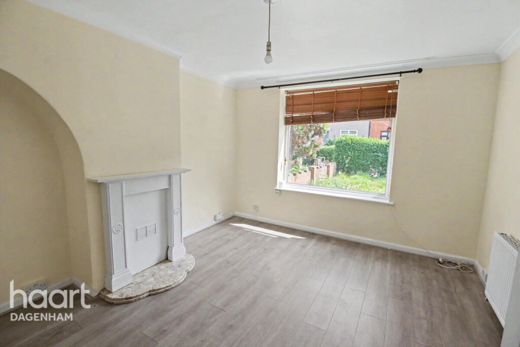 3 bed End of Terrace for rent in Dagenham. From haart - Dagenham