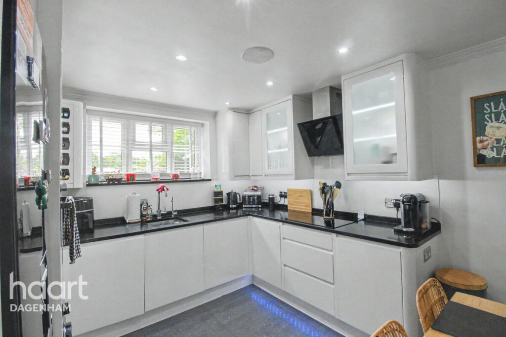 1 bed 1st Floor Flat for rent in Aveley. From haart - Dagenham 1 bed 1st Floor Flat for rent in Aveley. From haart - Dagenham