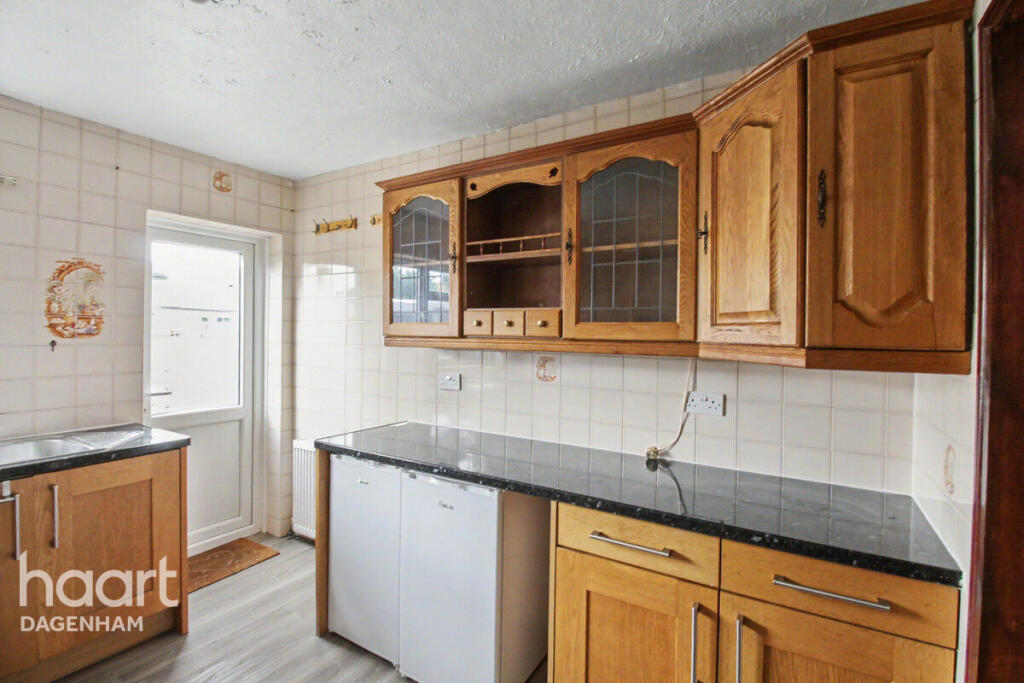 2 bed Mid Terraced House for rent in Dagenham. From haart - Dagenham 2 bed Mid Terraced House for rent in Dagenham. From haart - Dagenham