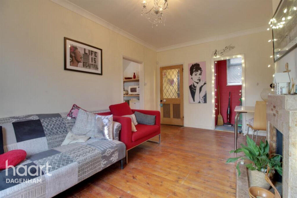 2 bed End of Terrace for rent in Dagenham. From haart - Dagenham