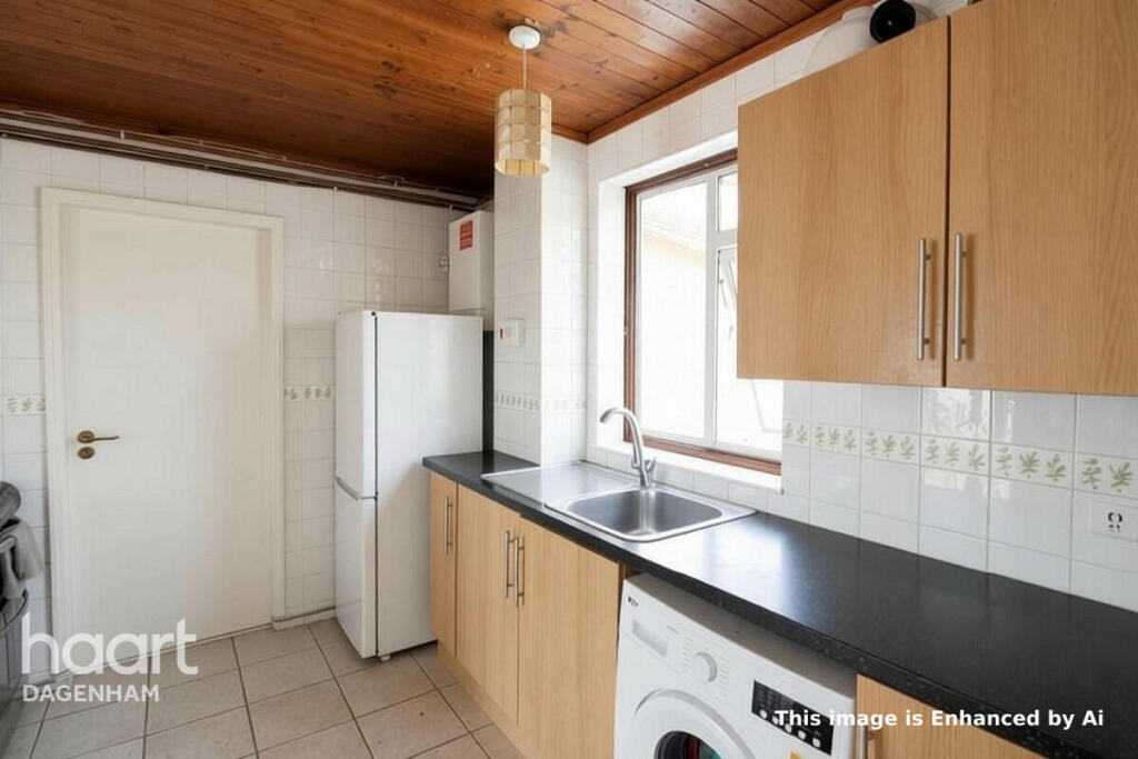 3 bed Semi Detached for rent in Dagenham. From haart - Dagenham