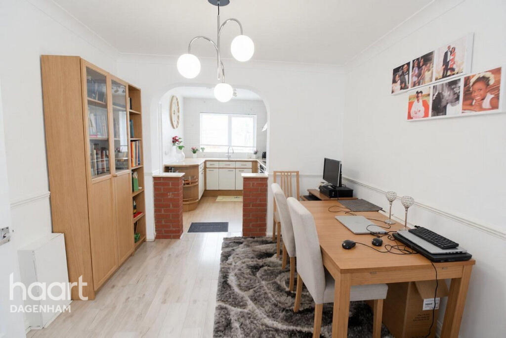 2 bed Mid Terraced House for rent in Dagenham. From haart - Dagenham