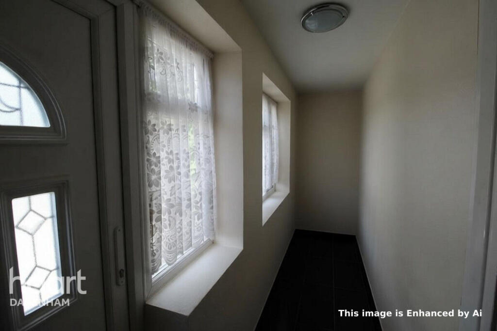 3 bed Mid Terraced House for rent in Dagenham. From haart - Dagenham