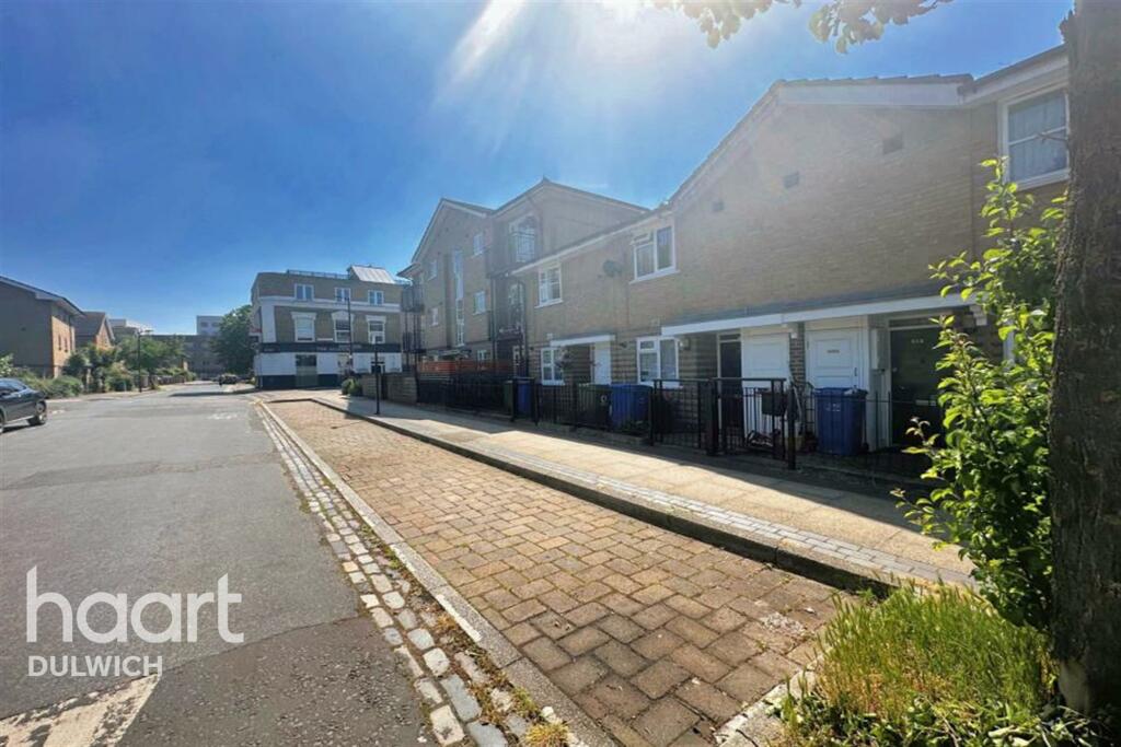 2 bed End Terraced House for rent in Camberwell. From haart - Dulwich