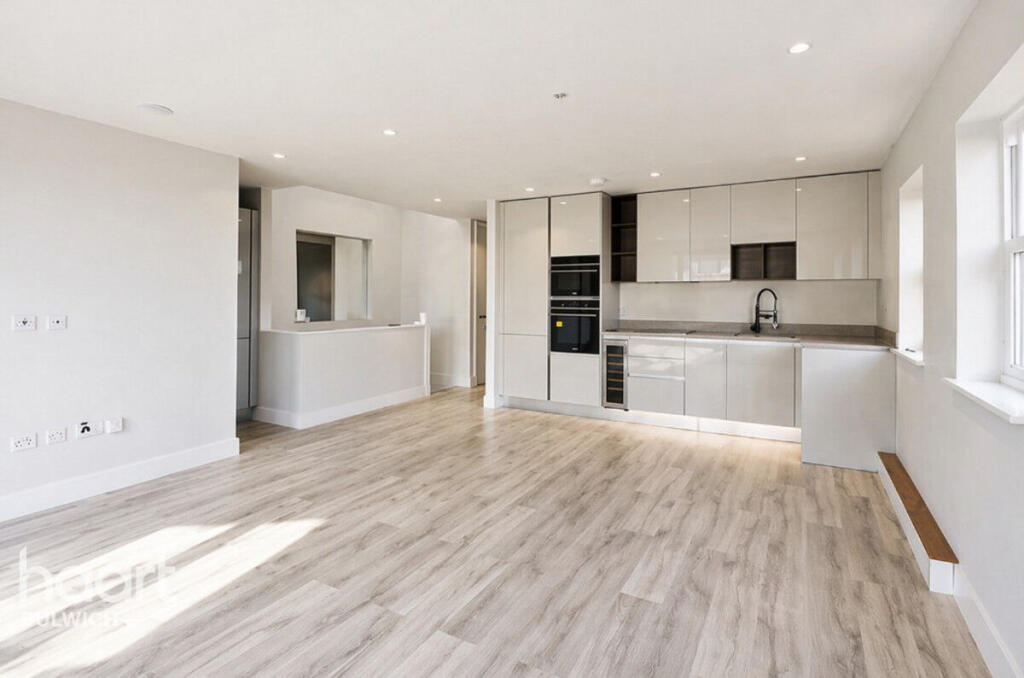 3 bed Apartment for rent in Camberwell. From haart - Dulwich