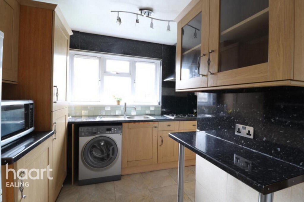 2 bed Apartment for rent in Southall. From haart - Ealing - Lettings