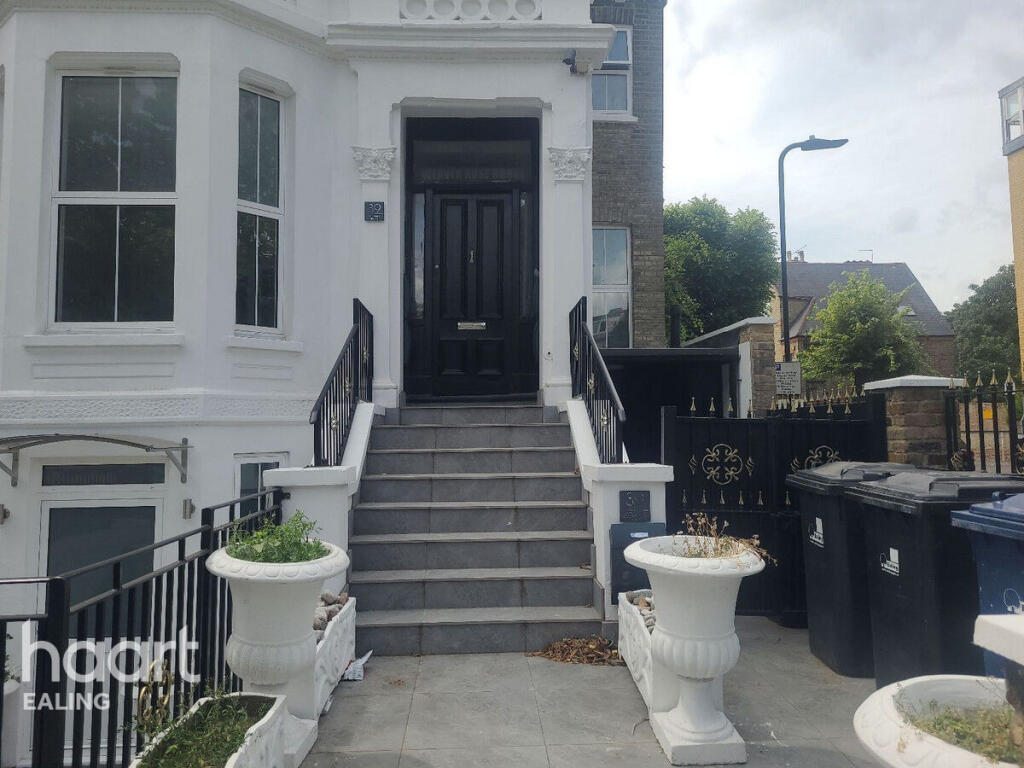 3 bed Apartment for rent in Acton. From haart - Ealing - Lettings