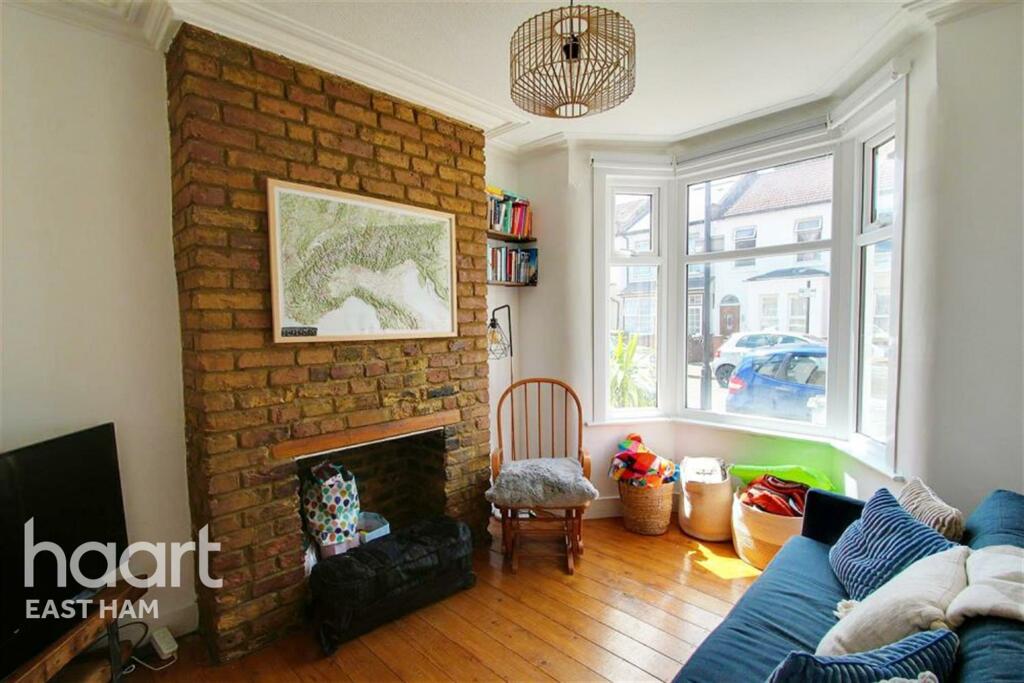 2 bed Mid Terraced House for rent in West Ham. From haart - East Ham