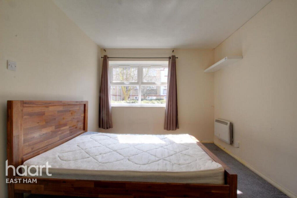 2 bed 1st Floor Flat for rent in East Ham. From haart - East Ham