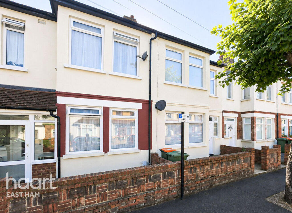 3 bed Mid Terraced House for rent in London. From haart - East Ham