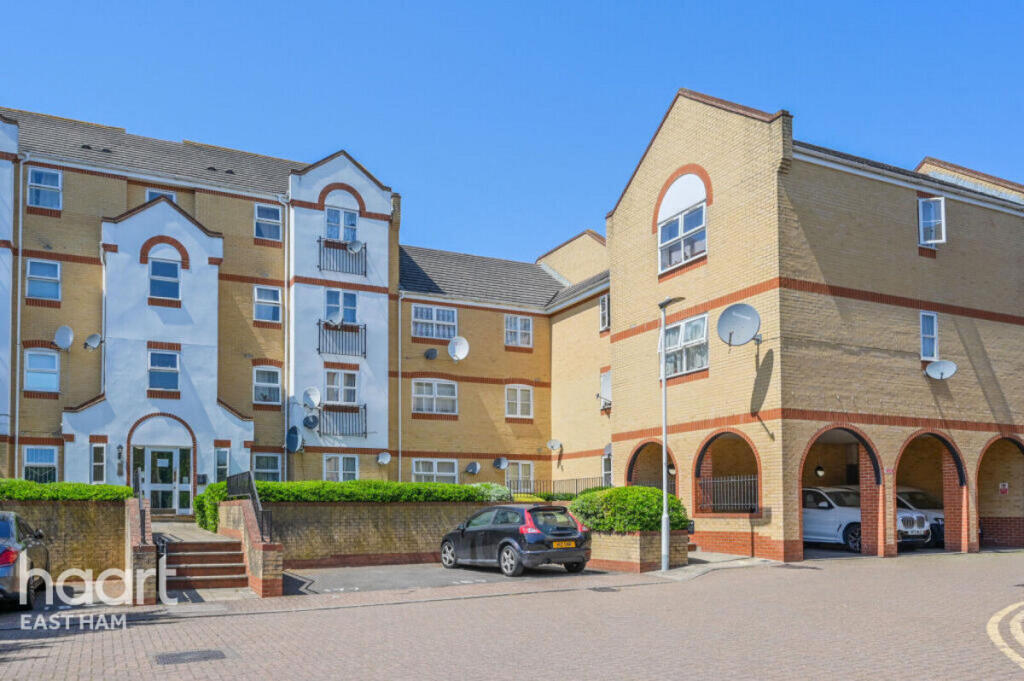 1 bed 1st Floor Flat for rent in East Ham. From haart - East Ham