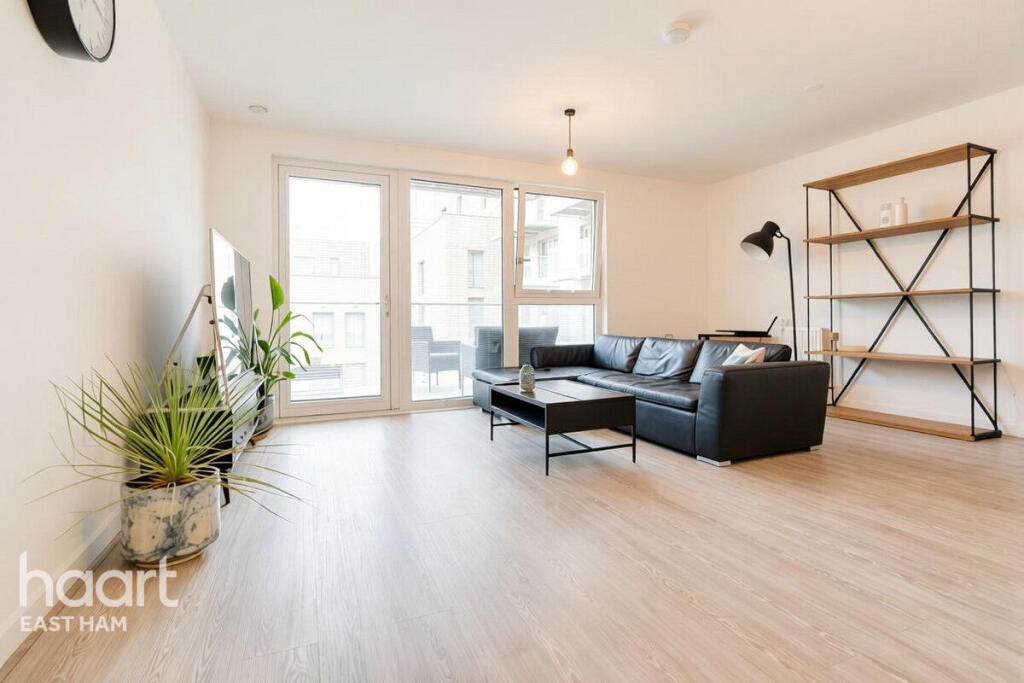 3 bed 1st Floor Flat for rent in London. From haart - East Ham
