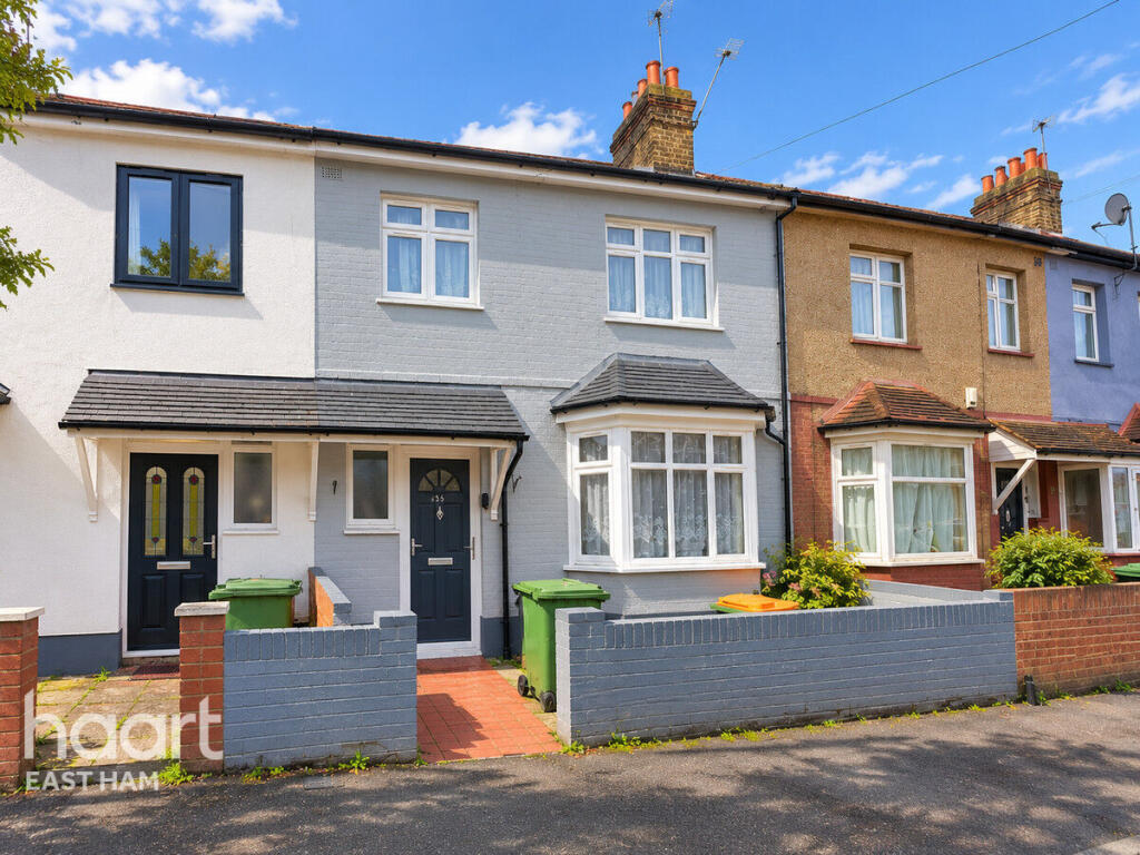 3 bed Mid Terraced House for rent in East Ham. From haart - East Ham