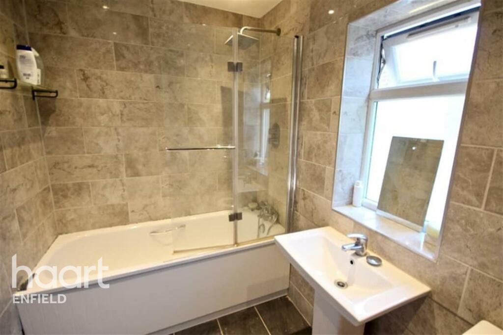 1 bed Room for rent in Edmonton. From haart - Enfield - Lettings