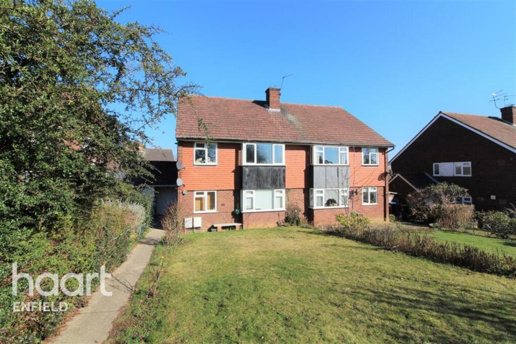 3 bed Maisonette for rent in Southgate. From haart - Enfield - Lettings