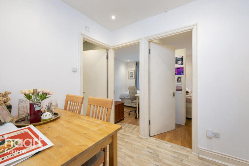 3 bed Apartment for rent in London. From haart - Enfield 3 bed Apartment for rent in London. From haart - Enfield