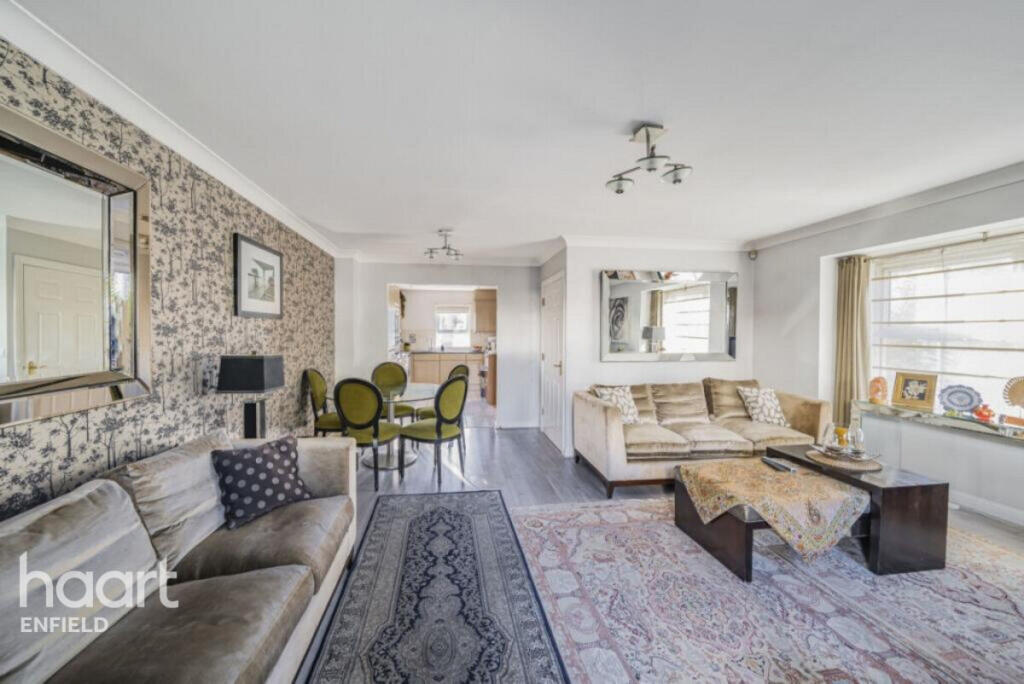 4 bed Semi Detached for rent in London. From haart - Enfield