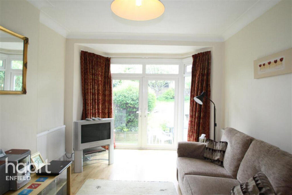 3 bed Semi Detached for rent in Southgate. From haart - Enfield