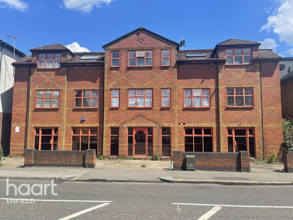 2 bed Apartment for rent in Waltham Cross. From haart - Enfield