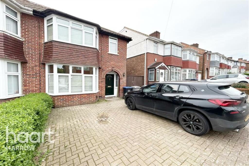4 bed Semi-Detached House for rent in Hendon. From haart - Harrow