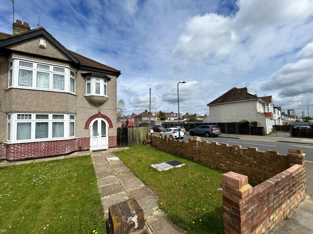 3 bed Semi Detached for rent in London. From haart - Harrow