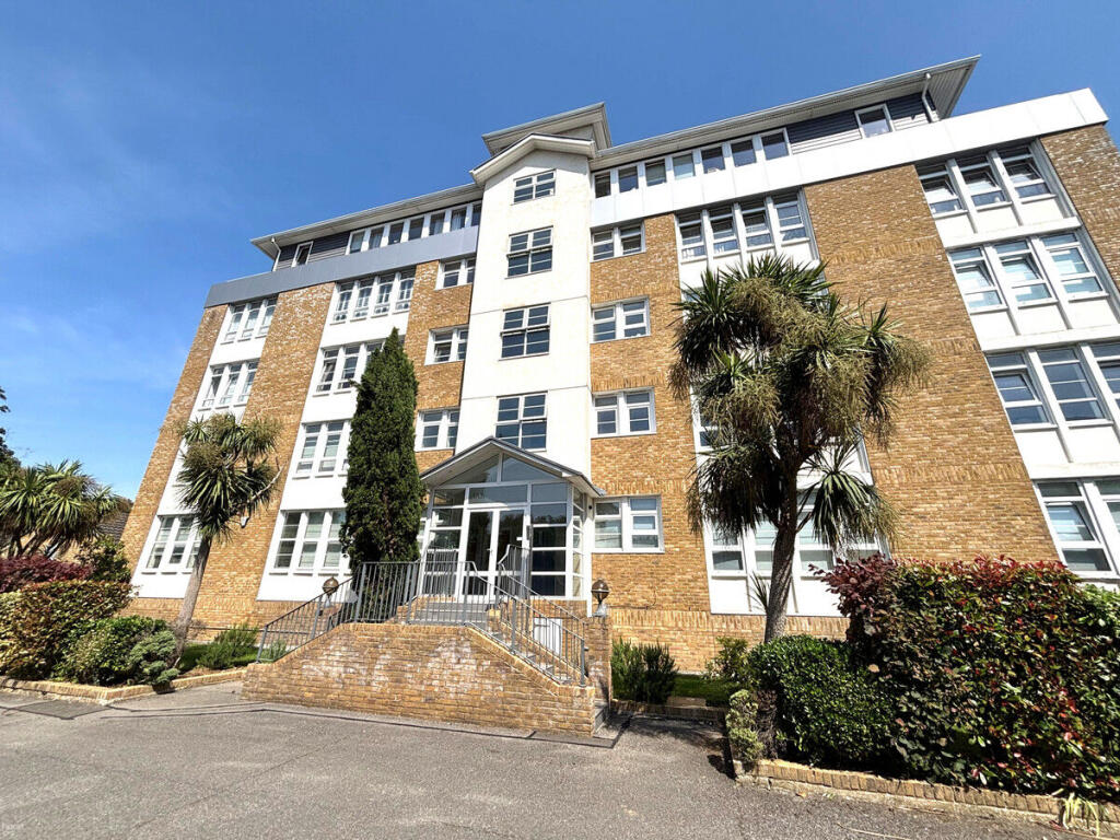 3 bed Apartment for rent in Stanmore. From haart - Harrow