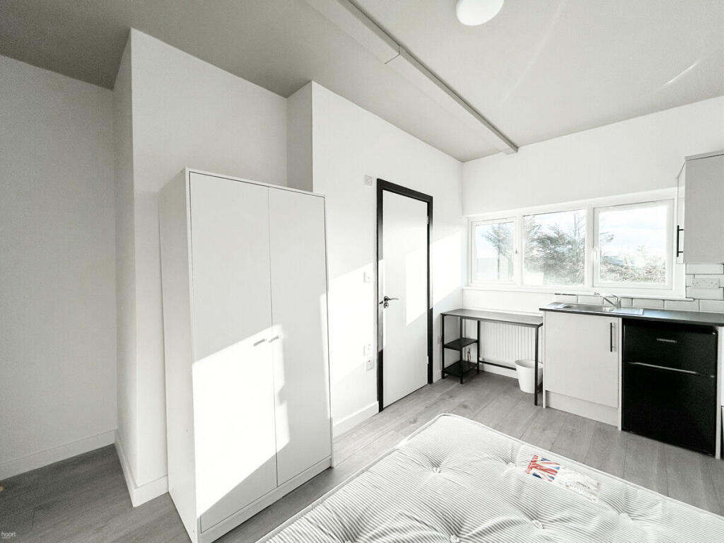 4 bed Studio for rent in Harrow. From haart - Harrow