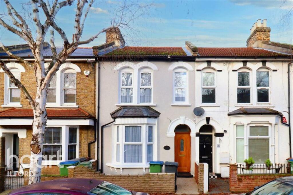 4 bed Mid Terraced House for rent in Walthamstow. From haart - Ilford
