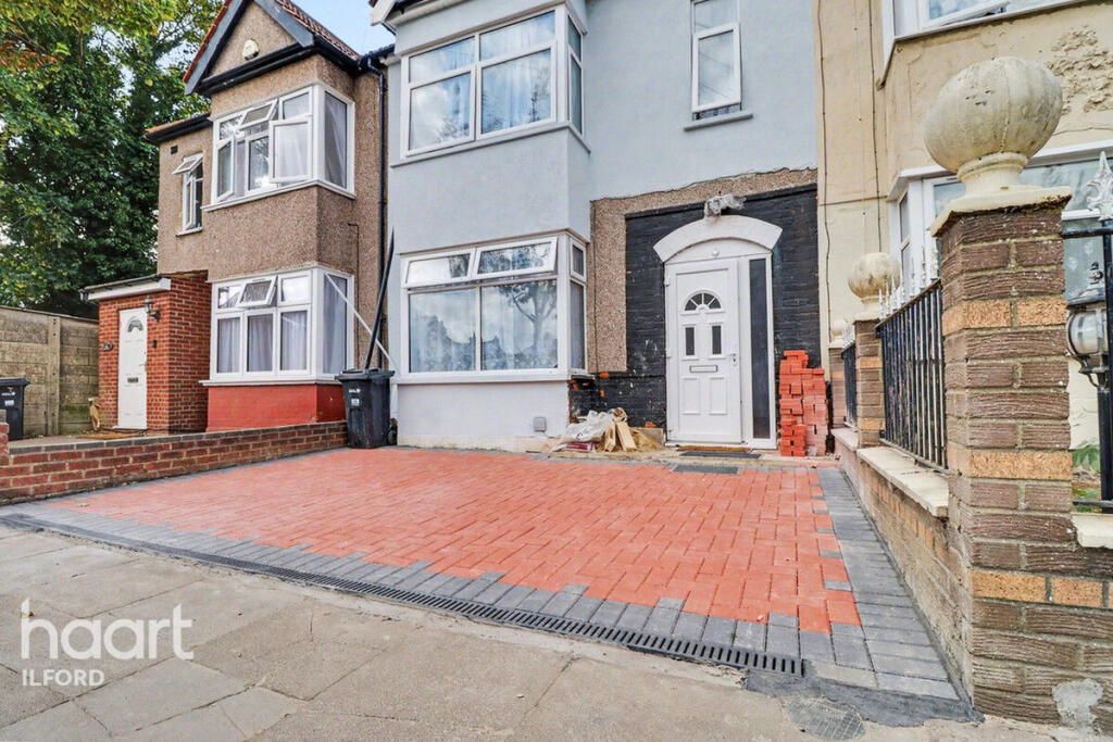 4 bed Mid Terraced House for rent in Ilford. From haart - Ilford